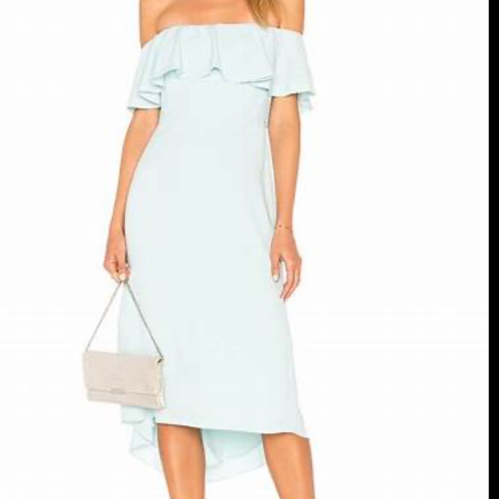 Halston Heritage Off Shoulder Flounce Wedding Dress in Foam size 0
